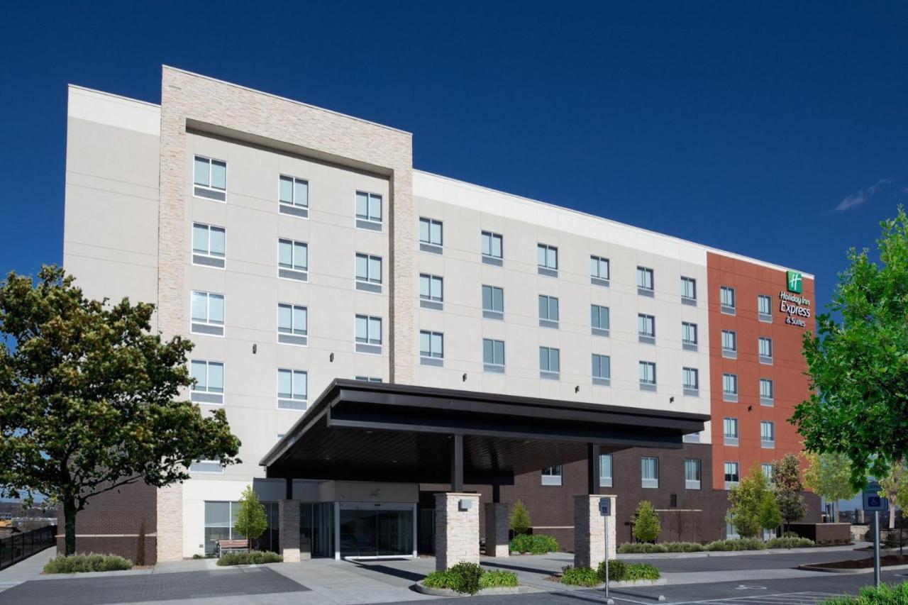 Holiday Inn Express & Suites - Nashville Metrocenter Downtown By Ihg Exterior foto
