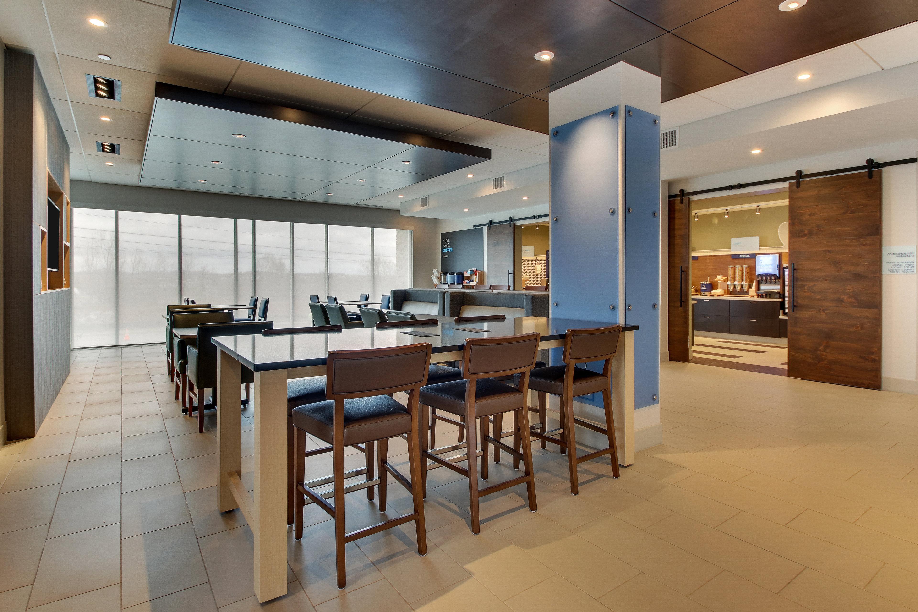 Holiday Inn Express & Suites - Nashville Metrocenter Downtown By Ihg Exterior foto